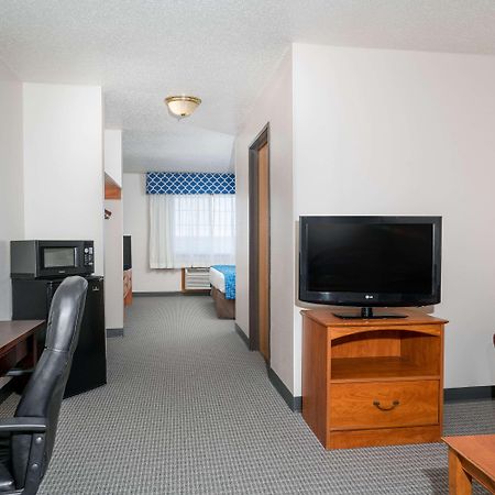 Ramada Limited Cockeysville Exterior foto