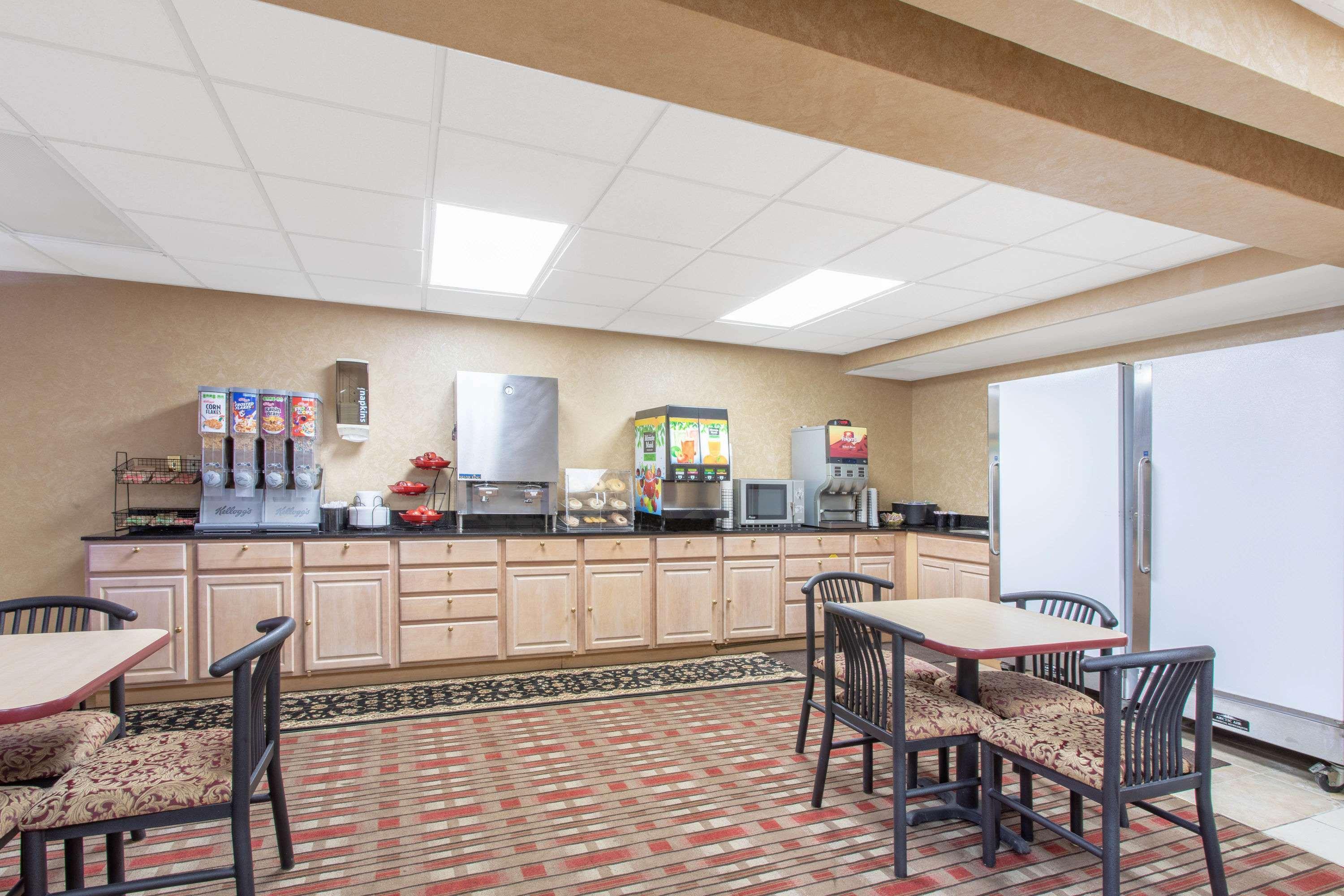 Ramada Limited Cockeysville Exterior foto